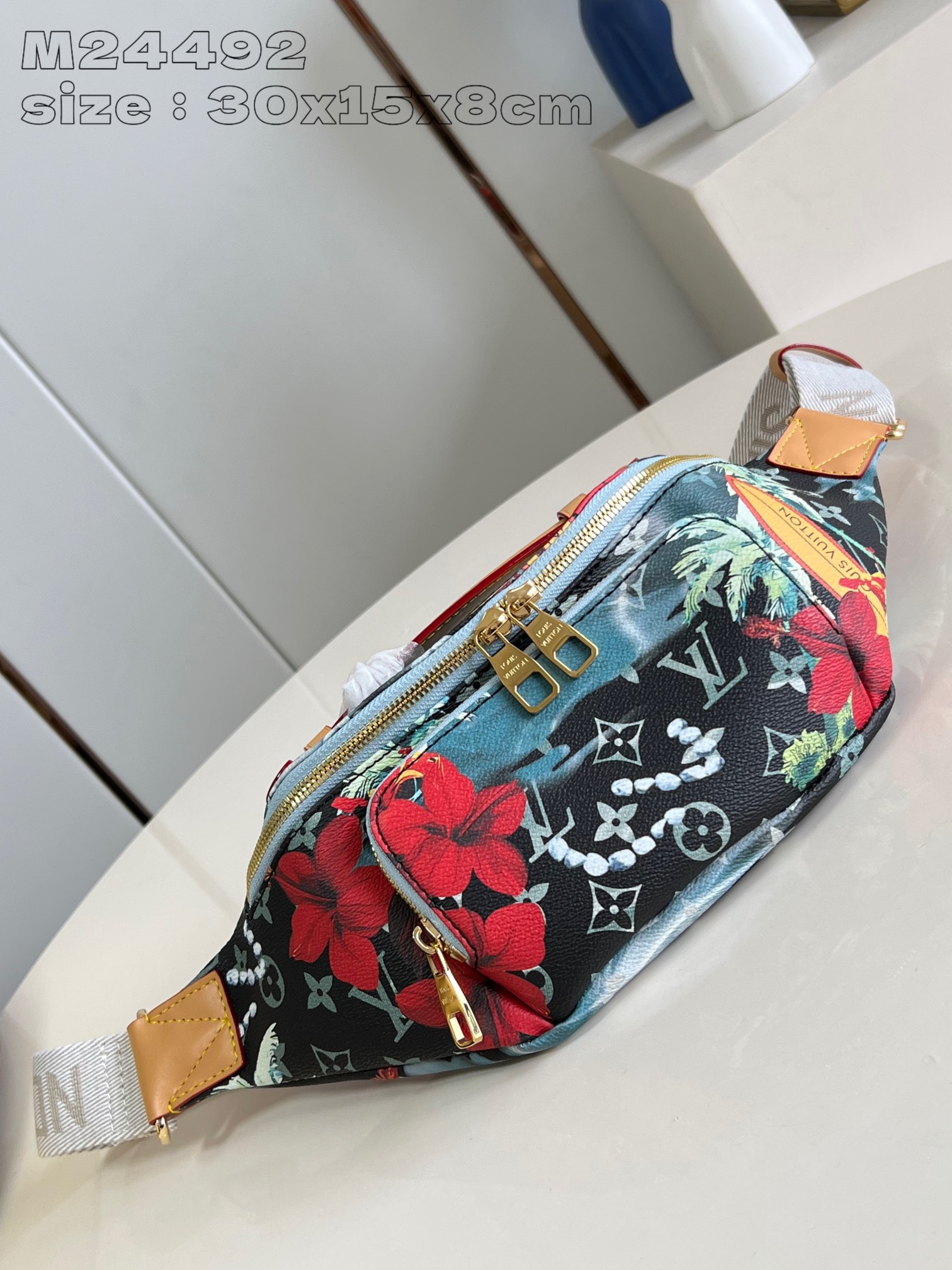 Bagsaaa L0vis Vvtt0n Rush Bumbag Blue - 30 x 15 x 8 cm