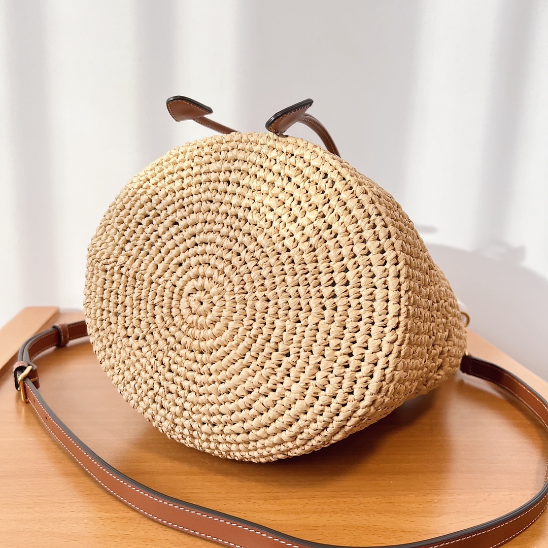 Bagsaaa Clara Ce1i*e Classic Panier In Raffia And Calfskin - 20 x 24 x 20 CM