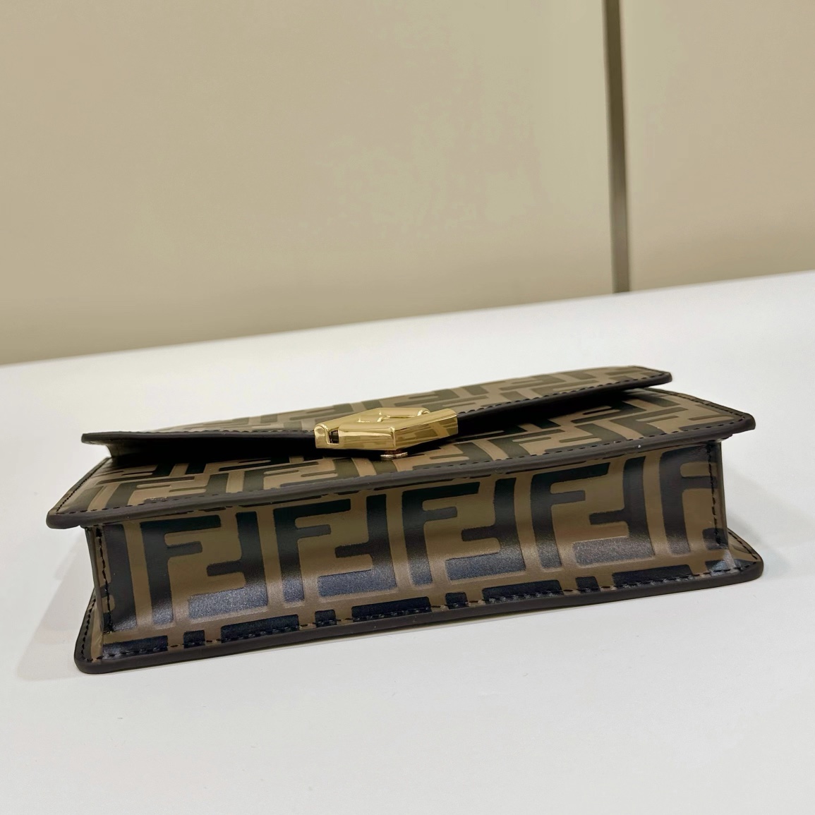 Bagsaaa F**di FF D1am0nds Wallet On Chain bag - 21x5x13 cm