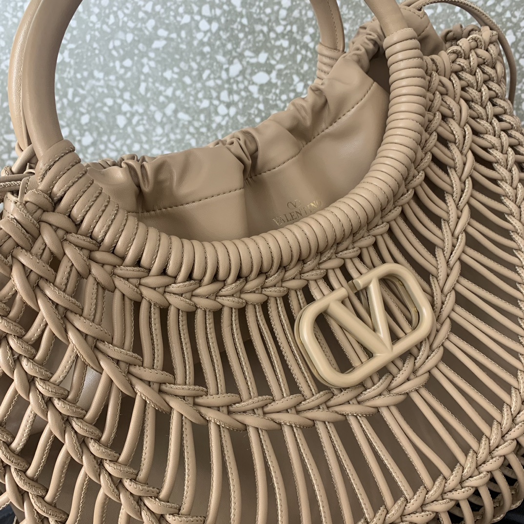 Bagsaaa Va1e*ntin0 Allknots Woven Leather Shopper Beige - 38x34x7 cm