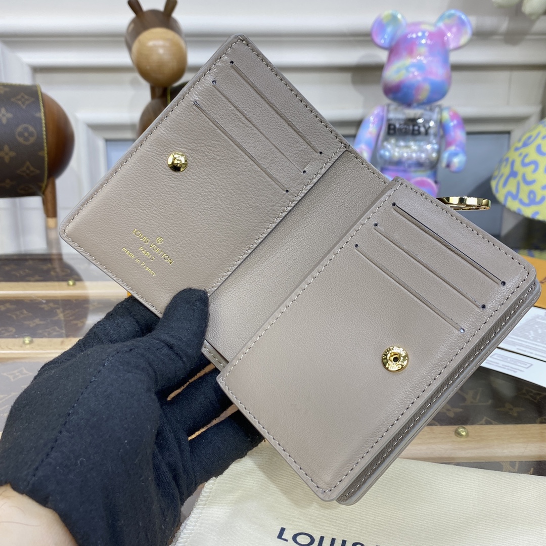 Bagsaaa L0vis Vvtt0n M81599 Lou Coussin Wallet Beige - 11.5 x 8.5 x 2.2 cm
