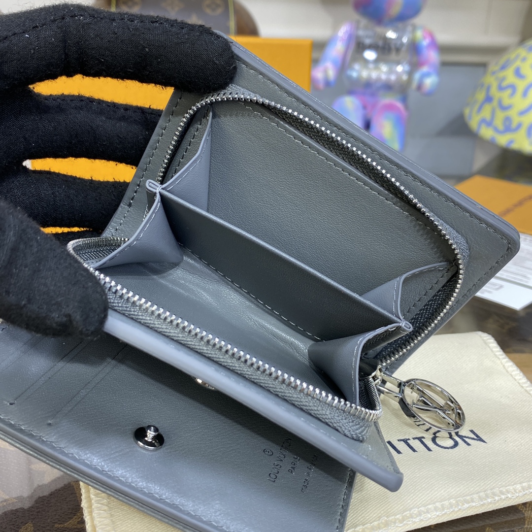 Bagsaaa L0vis Vvtt0n M81599 Lou Coussin Wallet Gray - 11.5 x 8.5 x 2.2 cm