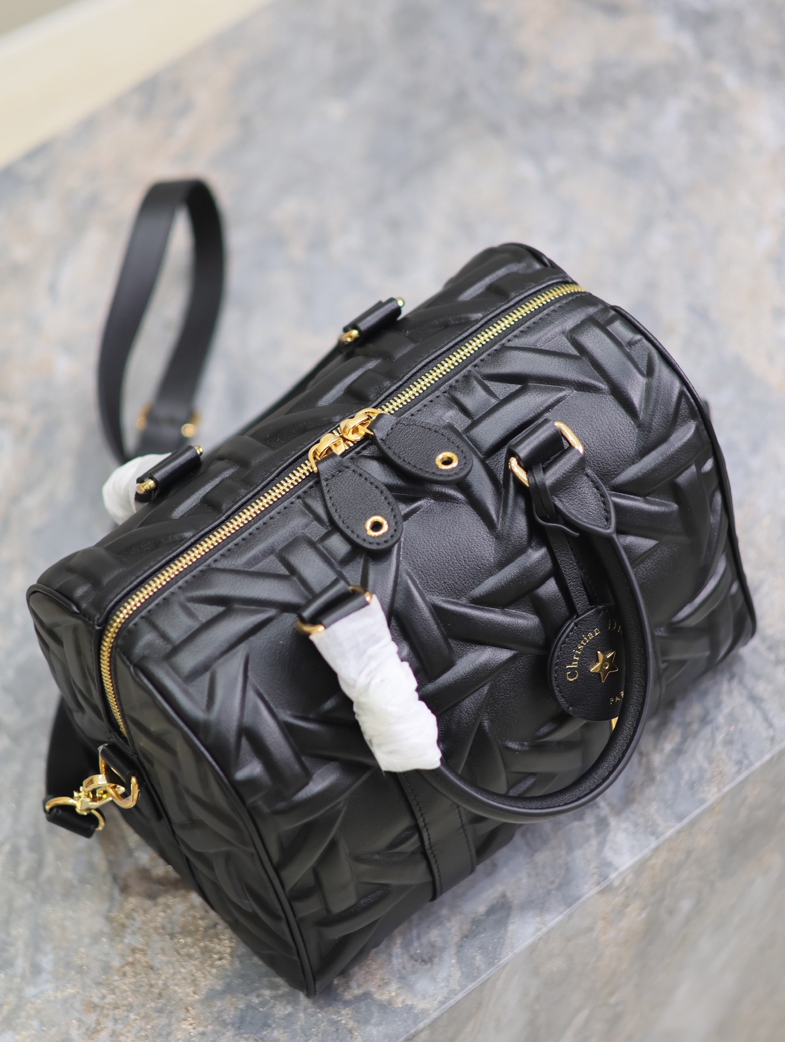 Bagsaaa D10r Groove 25 Bag Black Graphic Cannage Calfskin - 25 x 19 x 16 cm