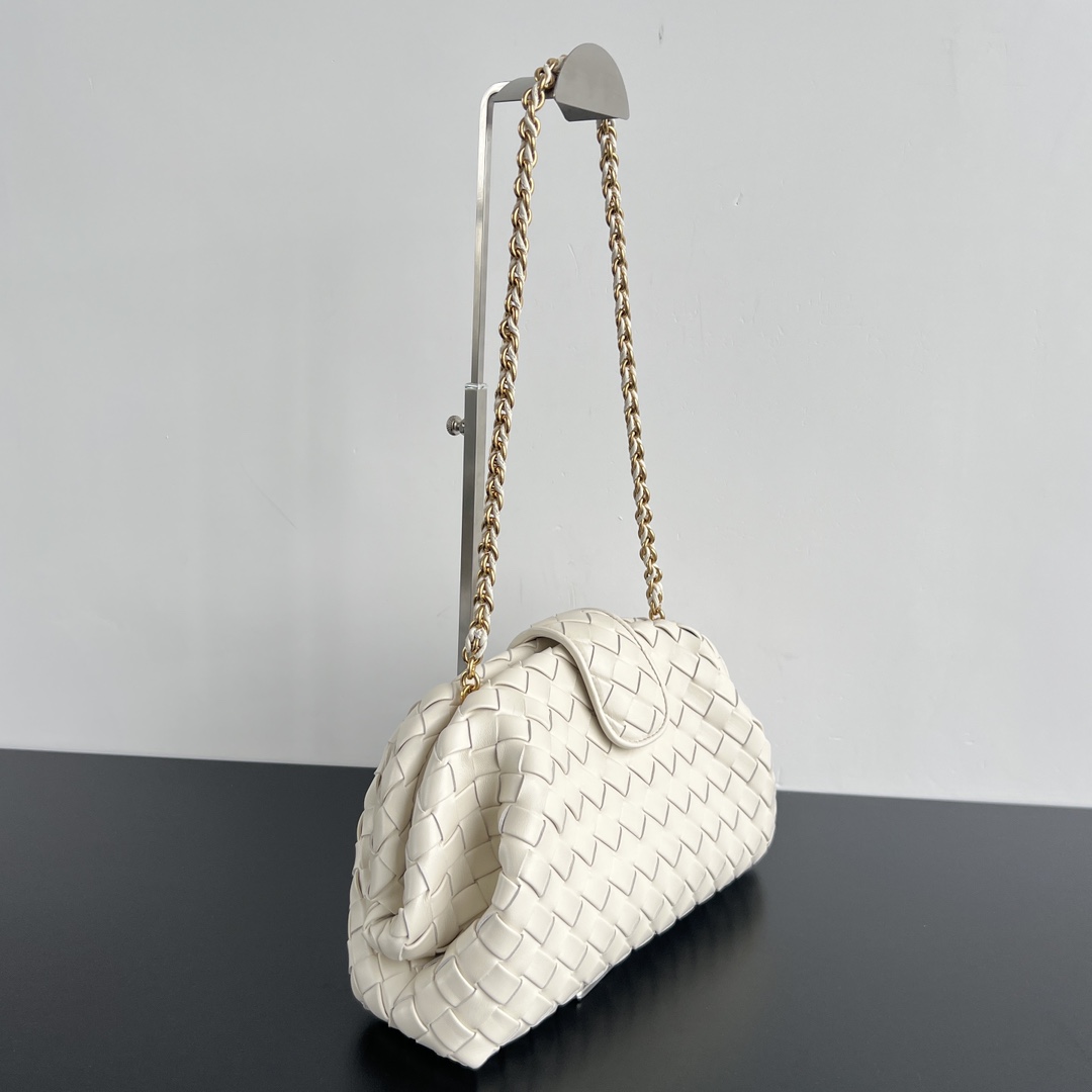 Bagsaaa B0tt*ga Ven*ta Teen Lauren 1980 With Chain White - 31.5*16*11cm