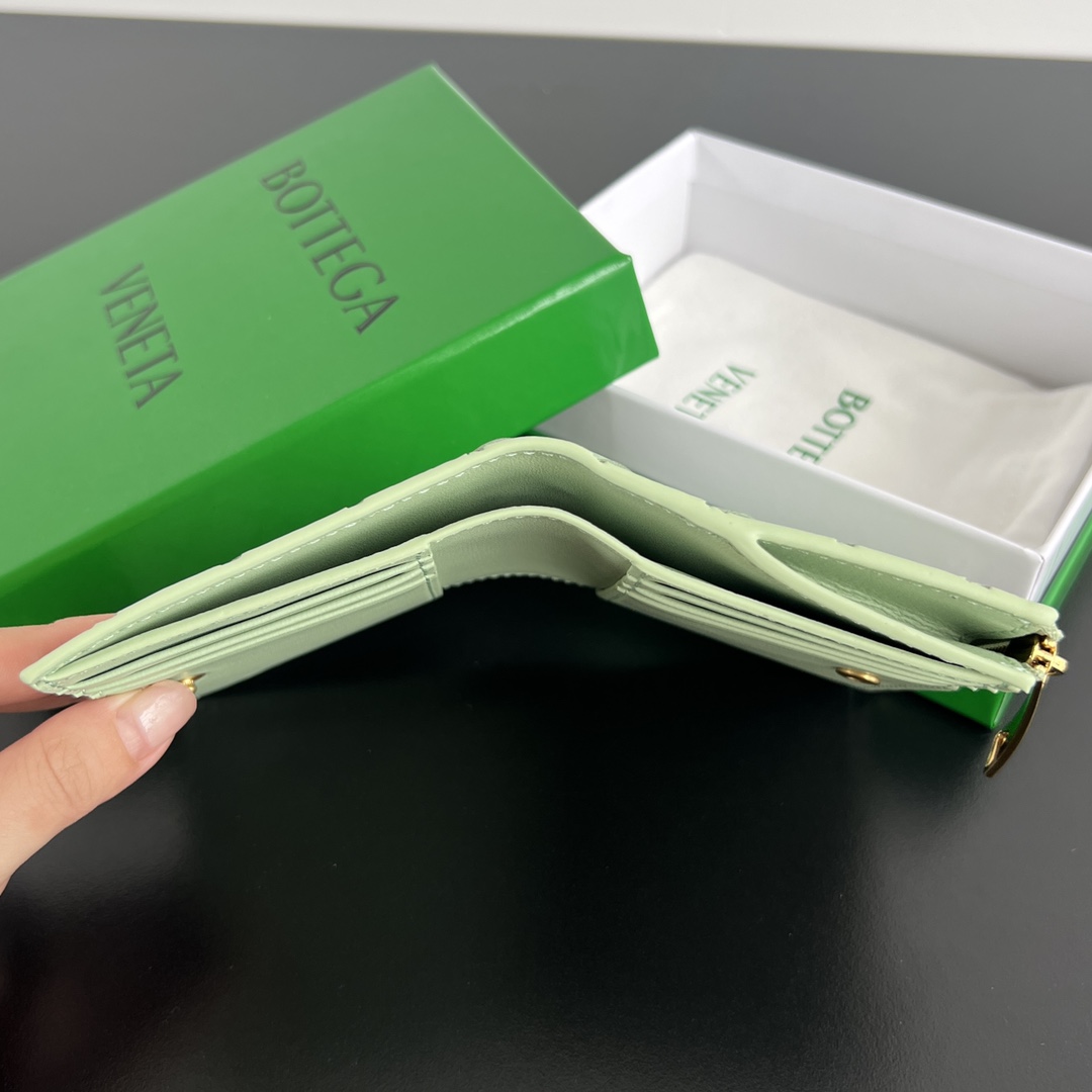 Bagsaaa B0tt*ga Ven*ta Intrecciato 15 Small Bi-Fold Wallet Mint - 11.5x9 cm