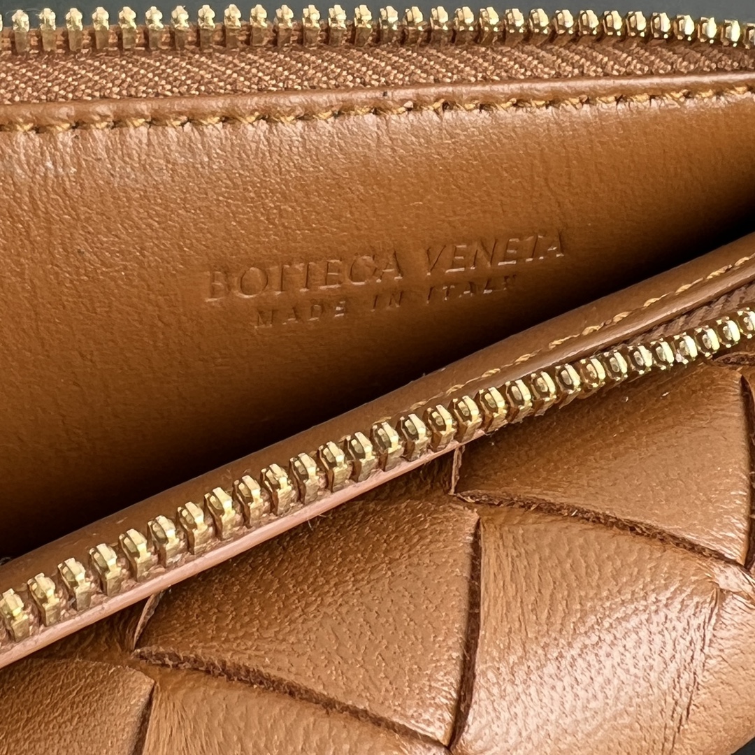 Bagsaaa B0tt*ga Ven*ta Andiamo Zippered Card Case Brown - 14x8.5x2 cm