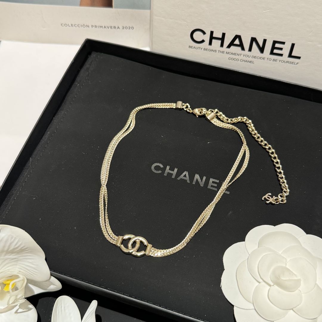 Bagsaaa Ch**el Gold Necklace 01