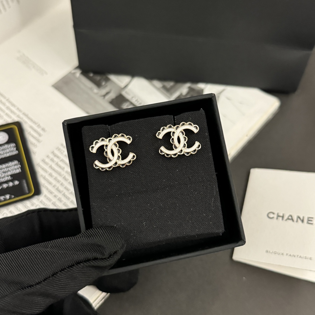 Bagsaaa Ch**el Earrings 05
