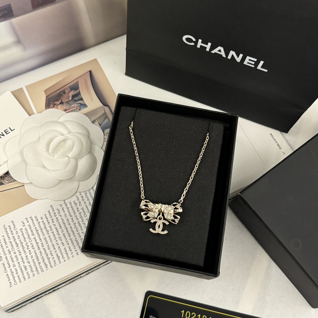 Bagsaaa Ch**el Necklace 04