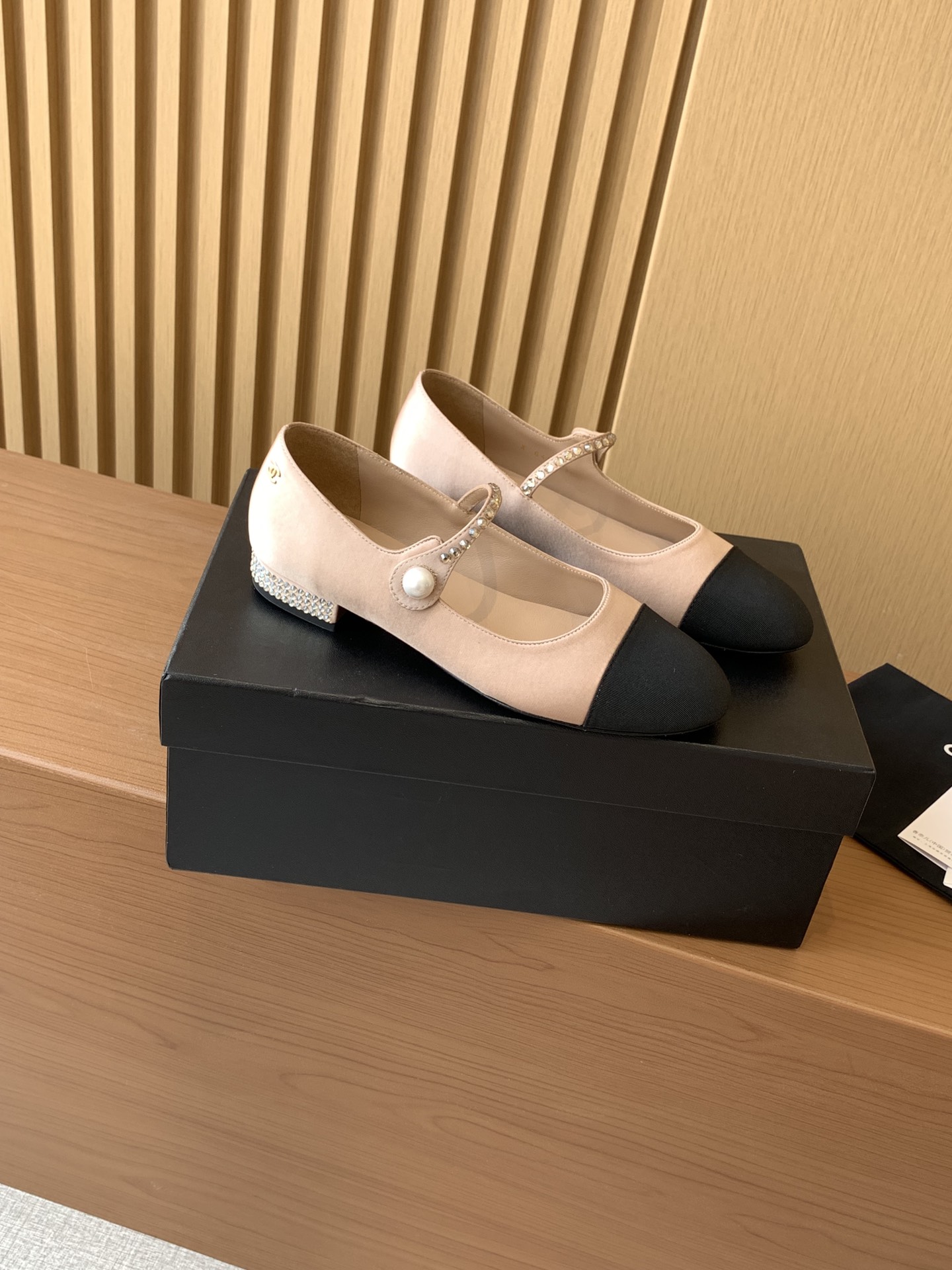 Bagsaaa Ch**el Mary Janes G45877 Beige Strass