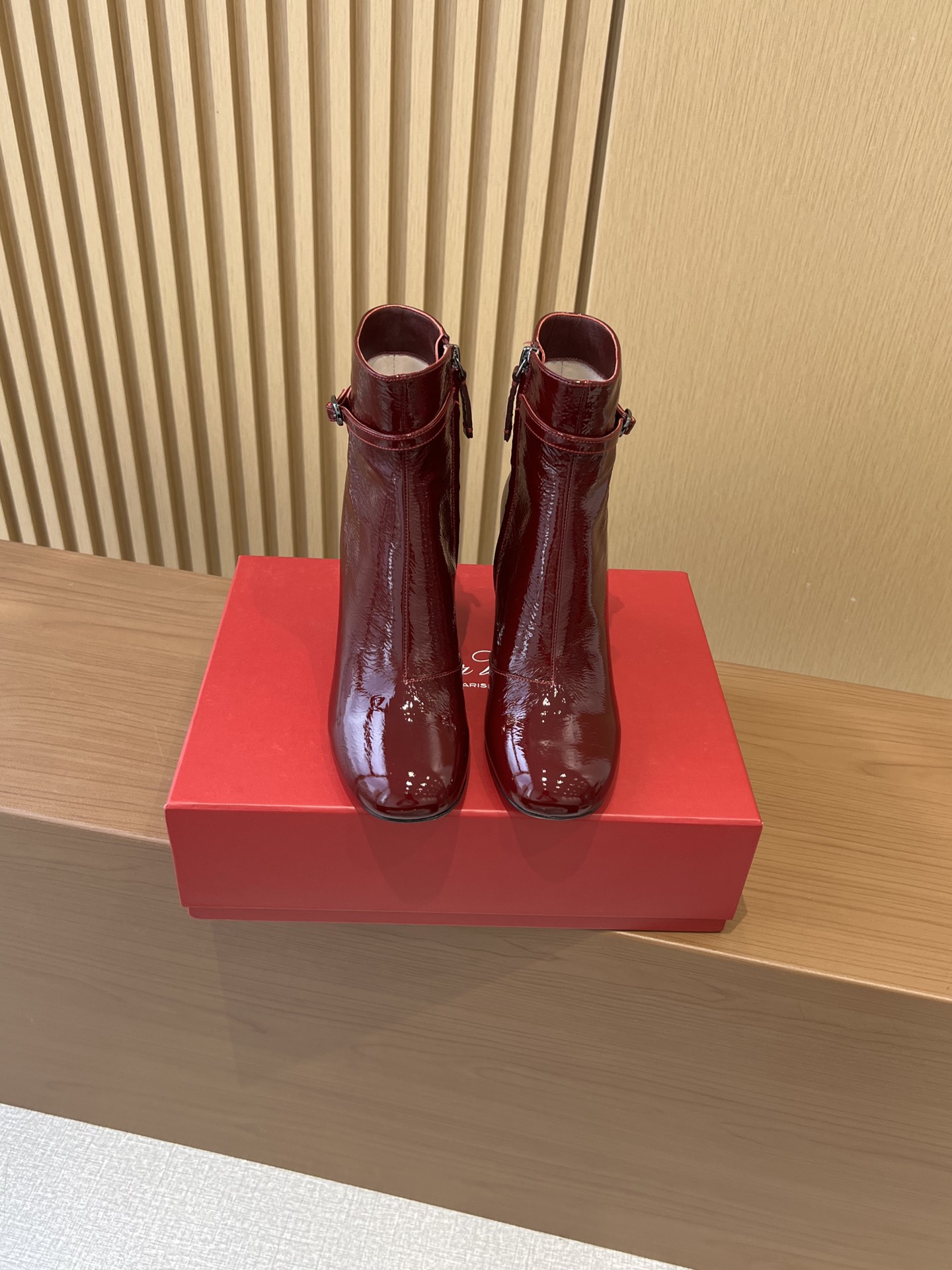 Bagsaaa Roger Vivier Viv