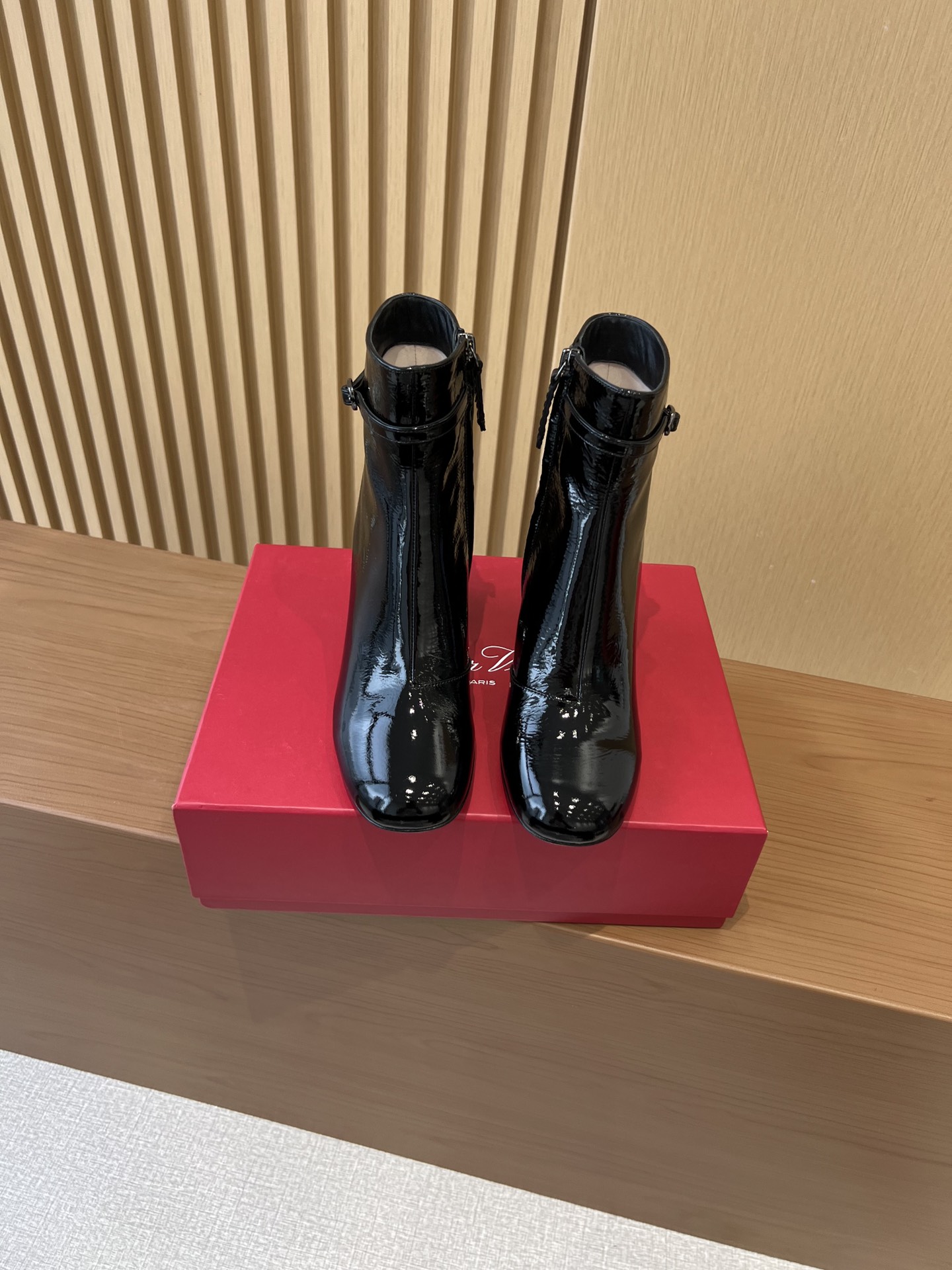 Bagsaaa Roger Vivier Viv