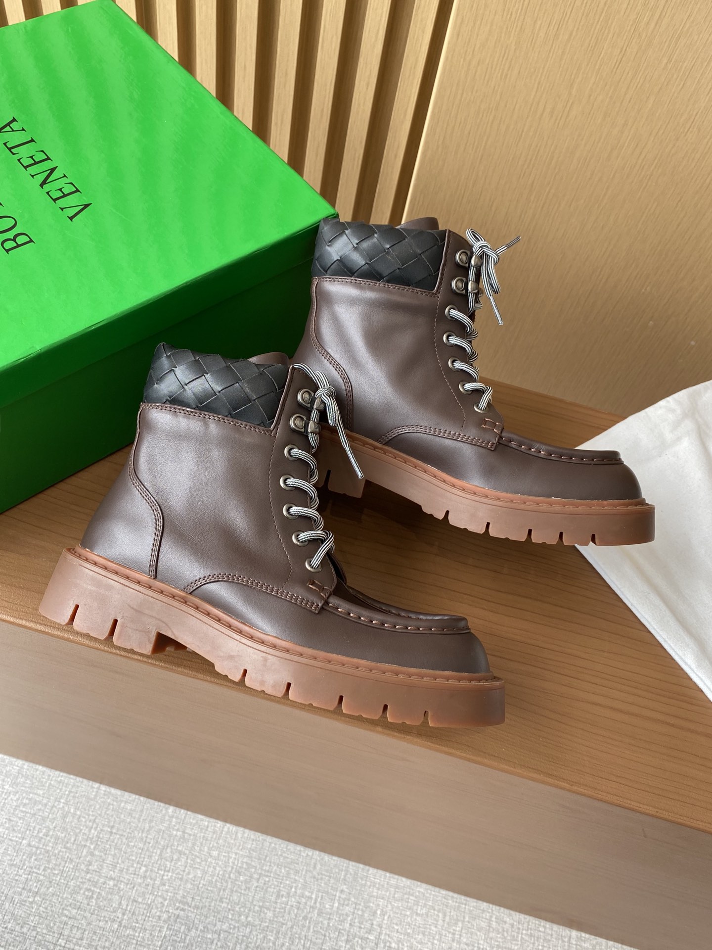 Bagsaaa B0tt*ga Ven*ta Haddock Lace-Up Ankle Boot Dark Brown