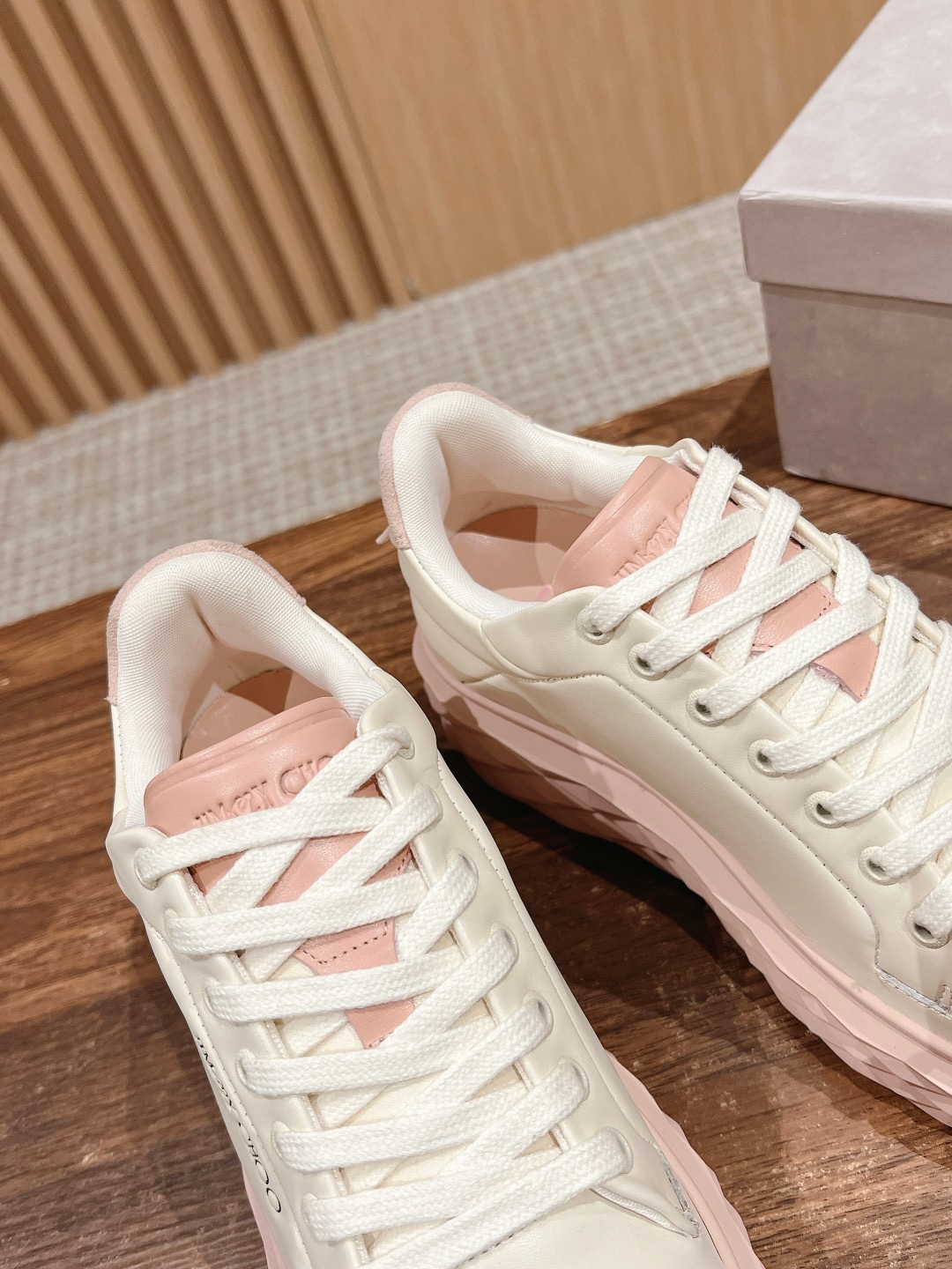 Bagsaaa J1m*y Ch00 Malbon D1am0nd Golf/F Latte and Macaron Leather Trainers