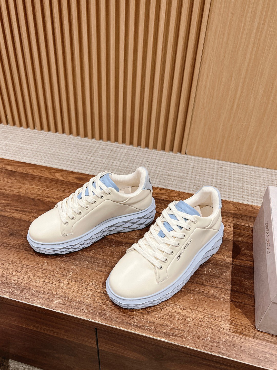 Bagsaaa J1m*y Ch00 Malbon D1am0nd Golf/F Latte and Blue Leather Trainers
