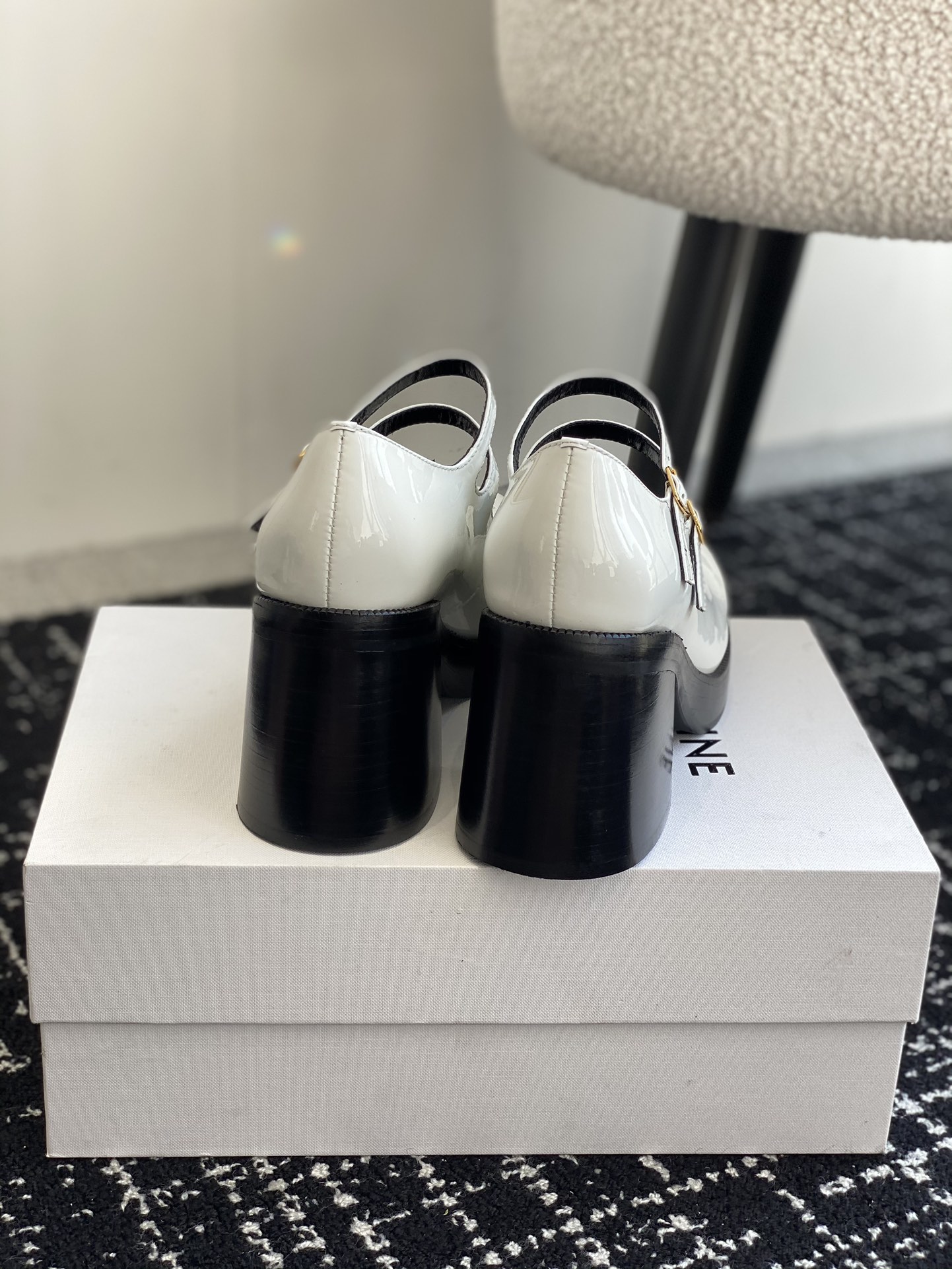 Bagsaaa Ce1i*e Tess Babies In Patent Calfskin White & Black