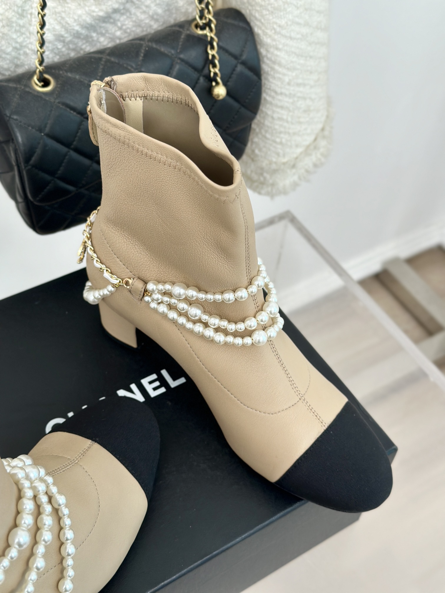 Bagsaaa Ch**el Short Boots Beige & Imitation Pearls G45794