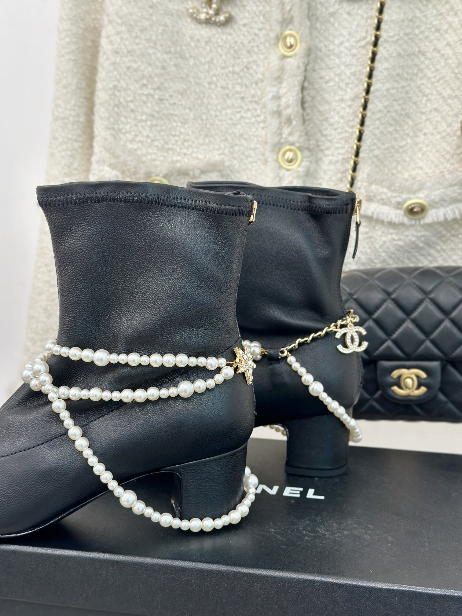 Bagsaaa Ch**el Short Boots Black & Imitation Pearls G45794