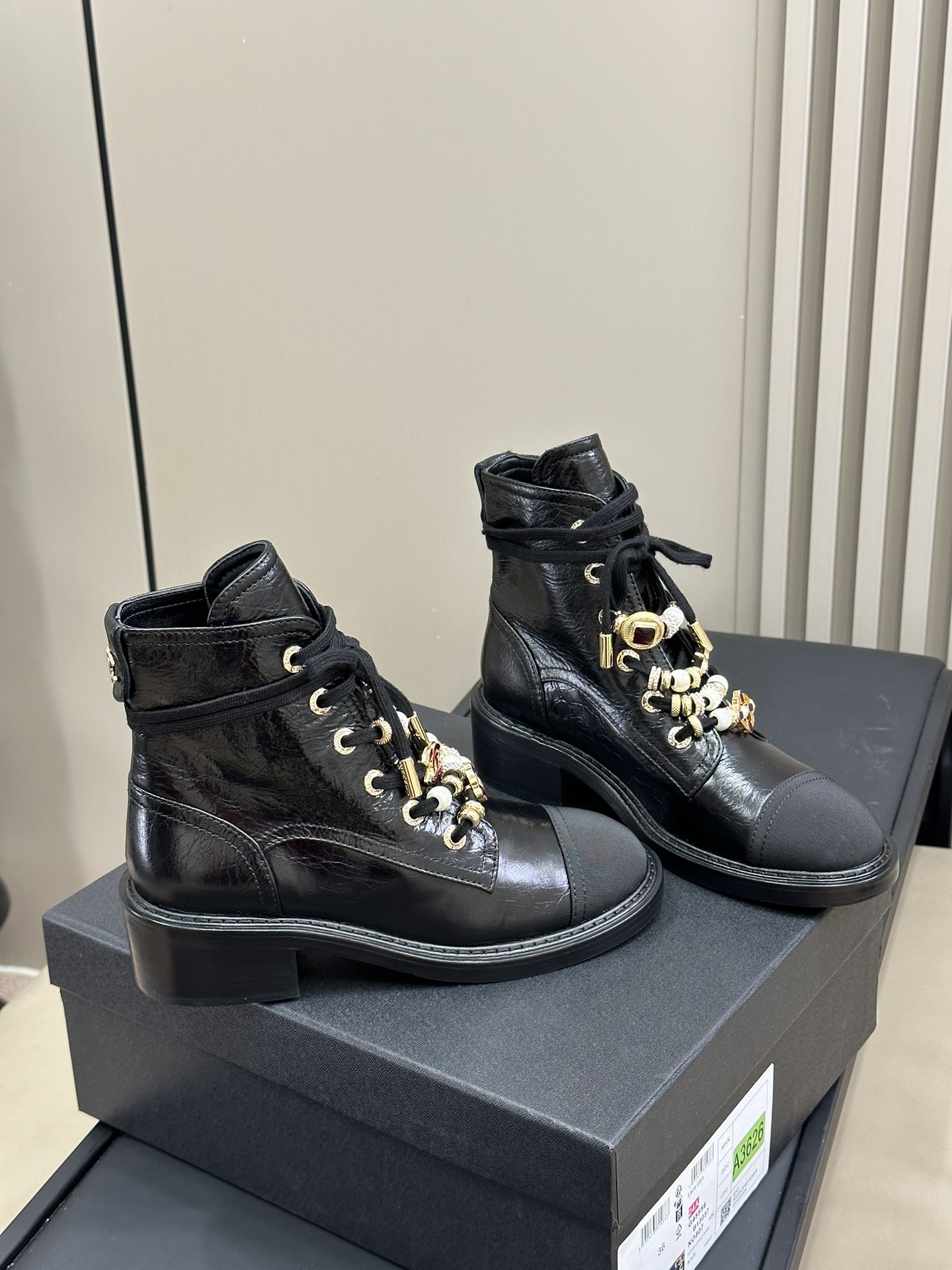 Bagsaaa Ch**el Combat Boots Black Calfskin Strass & Metal G45856