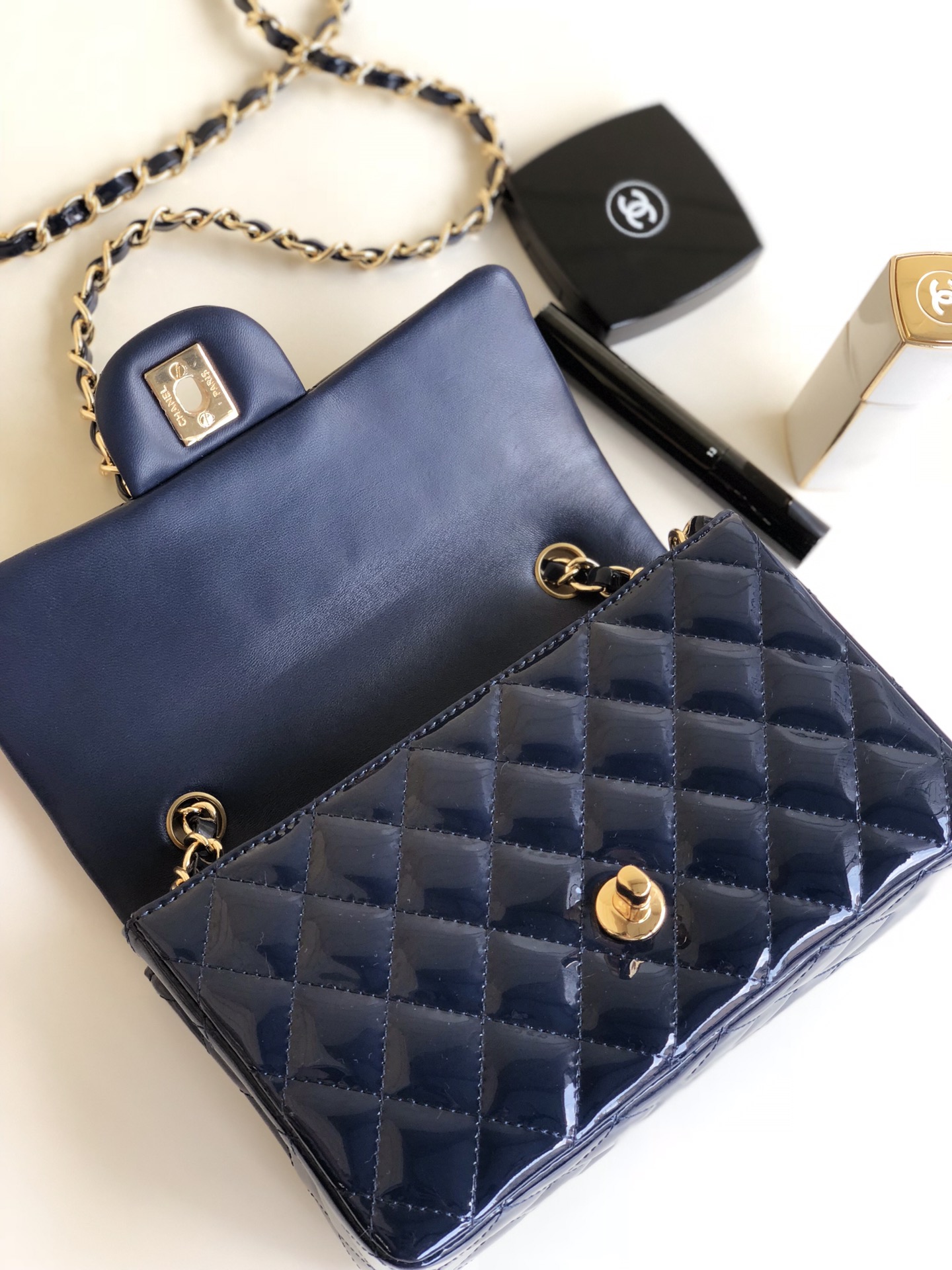 Bagsaaa Ch**el Mini Flap Bag Navy Blue Patent & Gold Hardware - 20cm