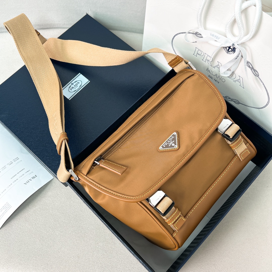 Bagsaaa Pra*a Re-Nylon and leather shoulder bag brown - 20x19x10 cm