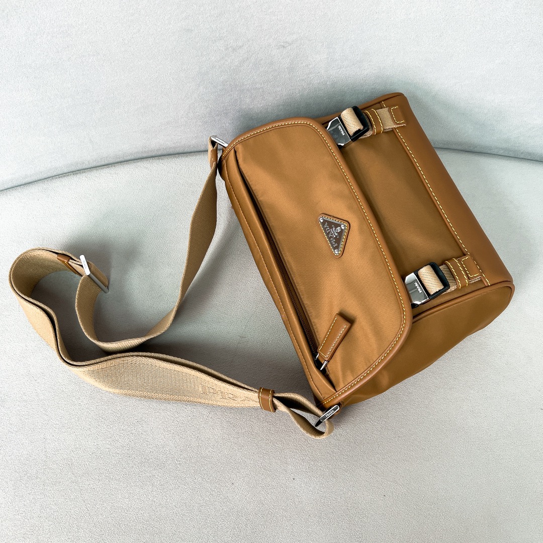 Bagsaaa Pra*a Re-Nylon and leather shoulder bag brown - 20x19x10 cm