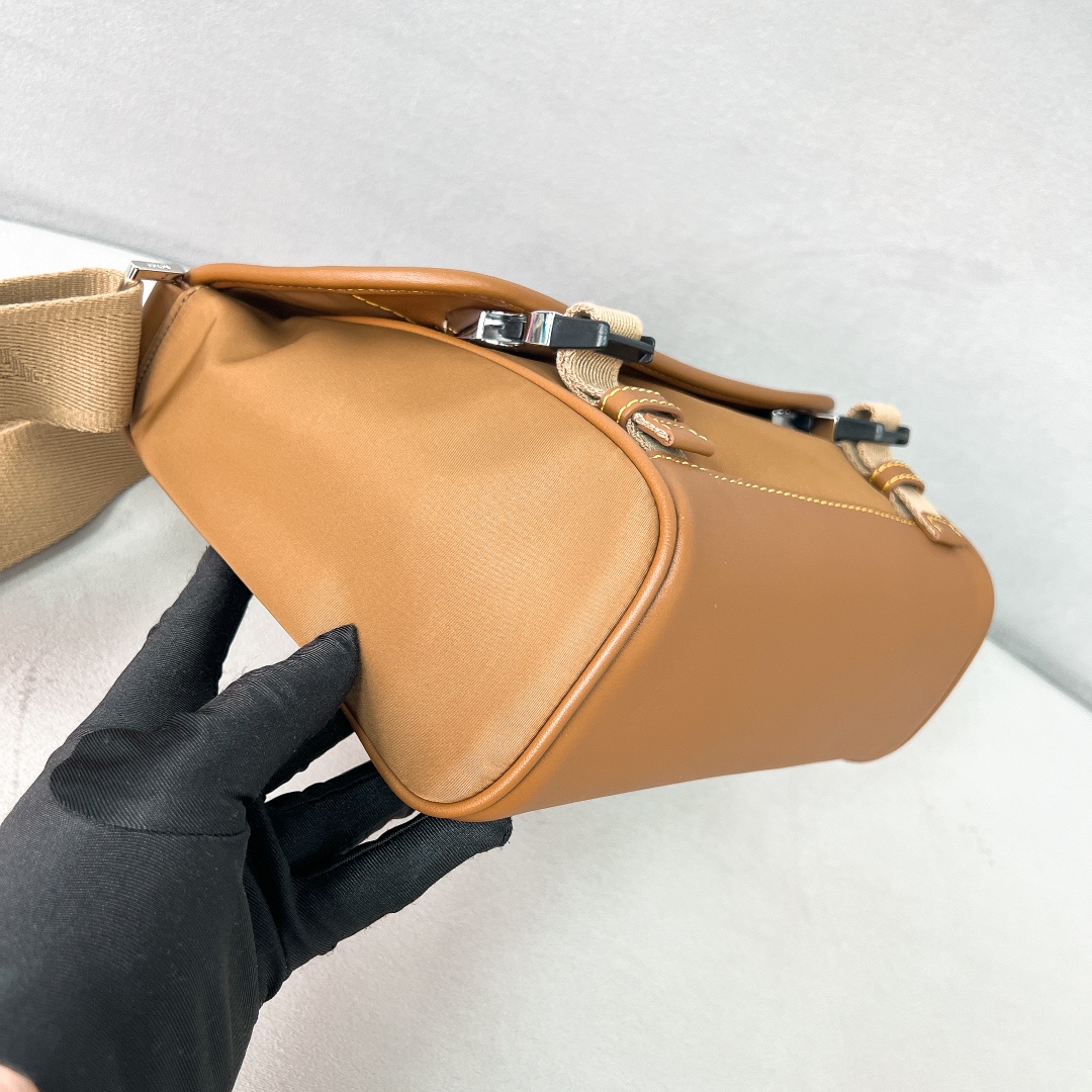 Bagsaaa Pra*a Re-Nylon and leather shoulder bag brown - 20x19x10 cm