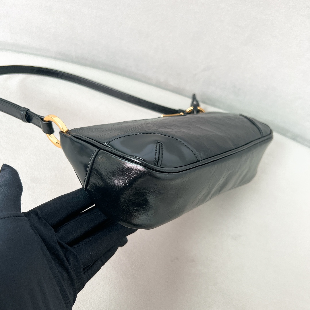 Bagsaaa Pra*a Re-Edition 2002 small leather shoulder bag black - 23.5*10*5 cm