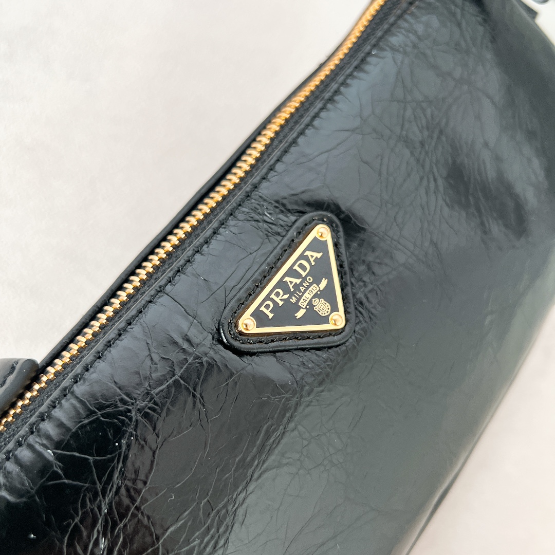 Bagsaaa Pra*a Re-Edition 2002 small leather shoulder bag black - 23.5*10*5 cm