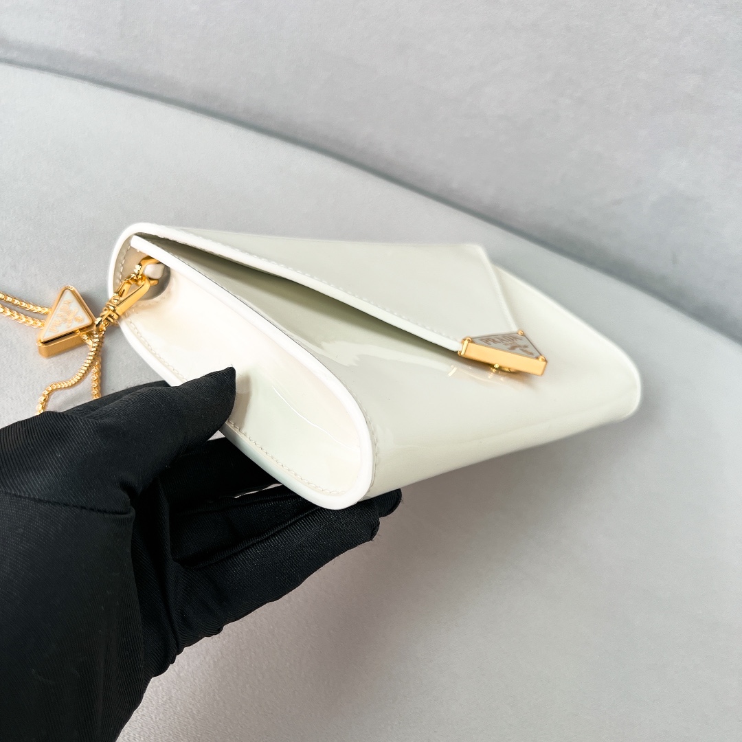 Bagsaaa Pra*a Patent leather mini-bag ivory - 20*11.5cm