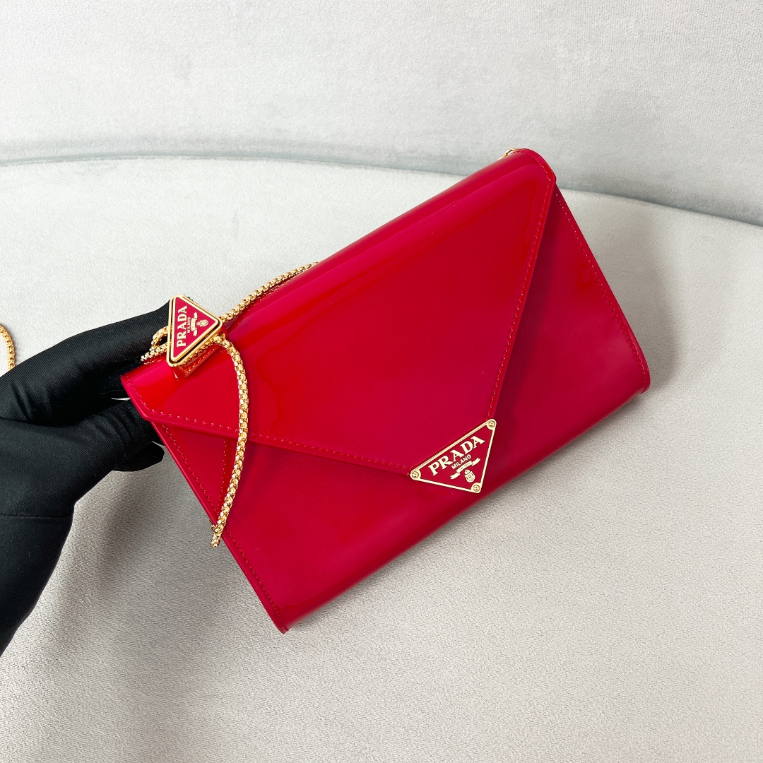 Bagsaaa Pra*a Patent leather mini-bag red - 20*11.5cm