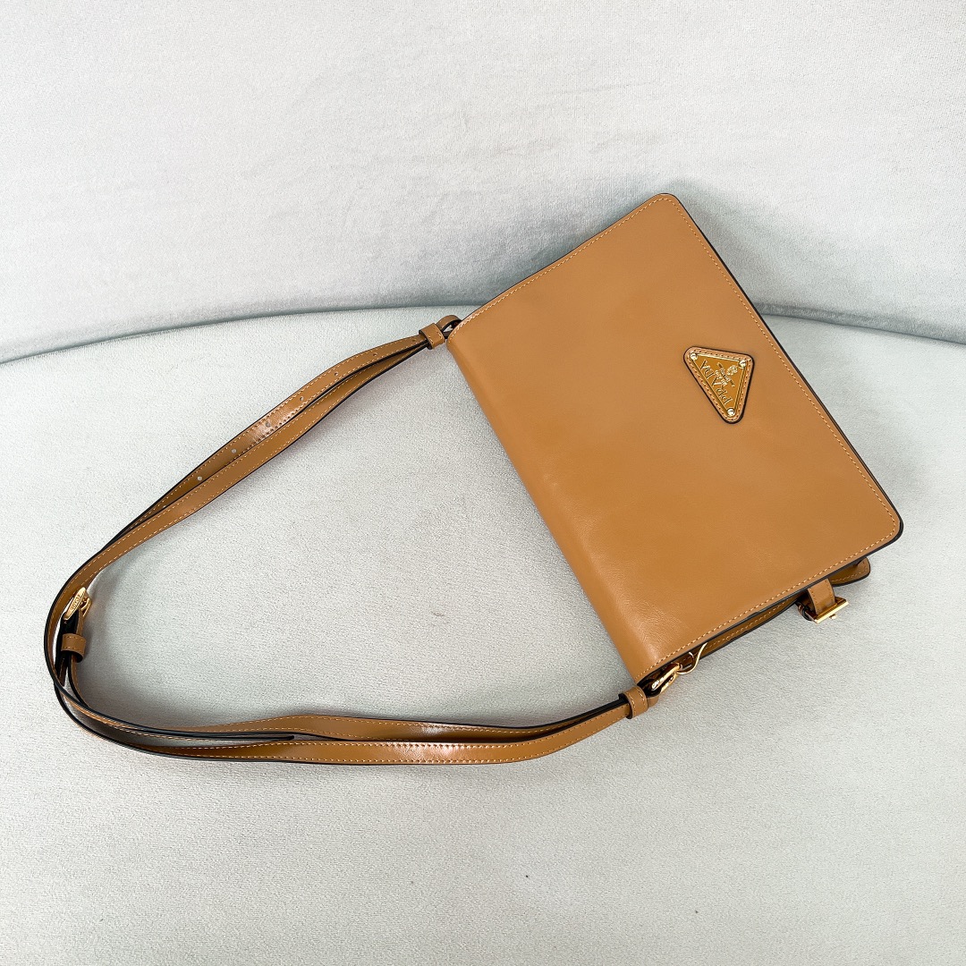 Bagsaaa Pra*a Leather shoulder bag brown - 22*13*8cm