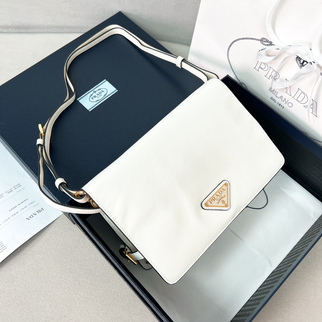 Bagsaaa Pra*a Leather shoulder bag white - 22*13*8cm
