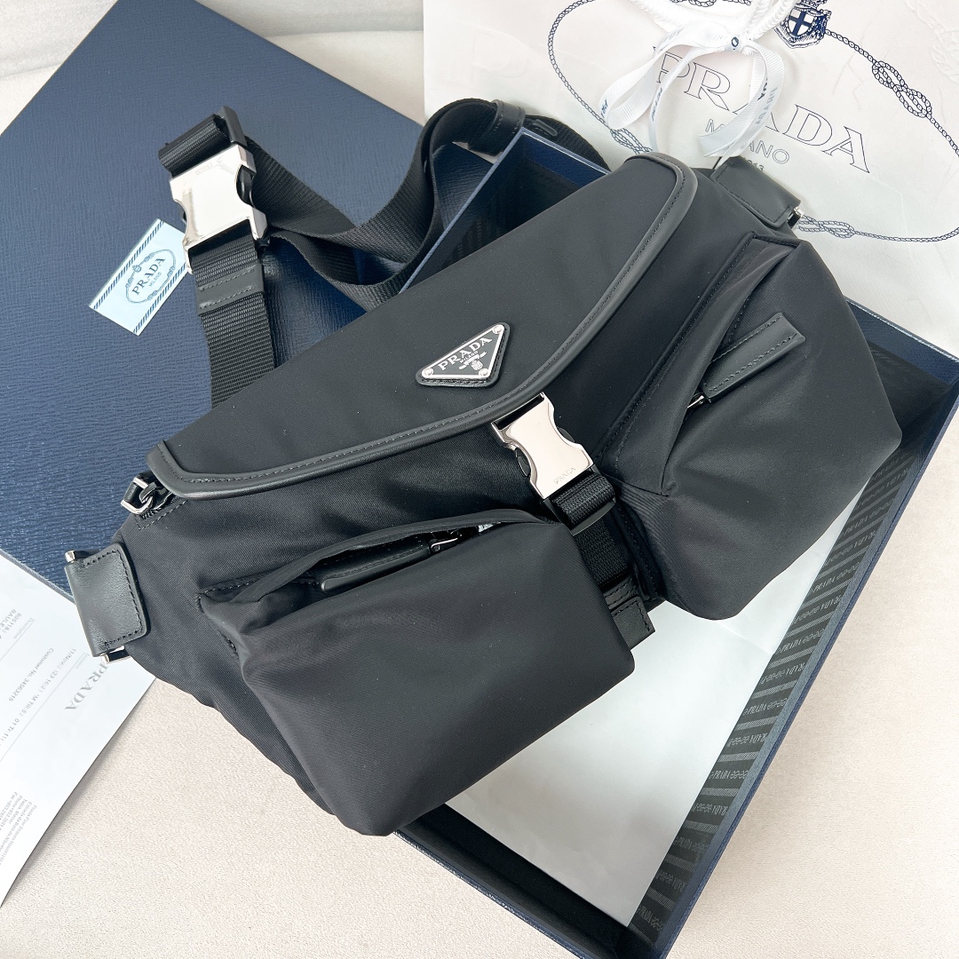 Bagsaaa Pra*a Re-Nylon and leather shoulder bag black - 24*18*5.5cm