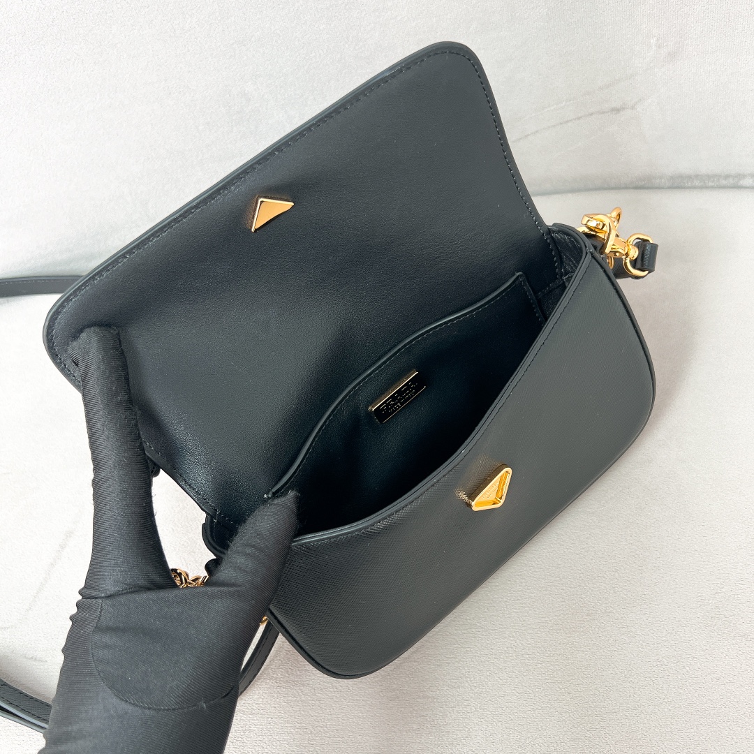Bagsaaa Pra*a Saffiano leather mini-bag black - 20.5*10.5*4 cm