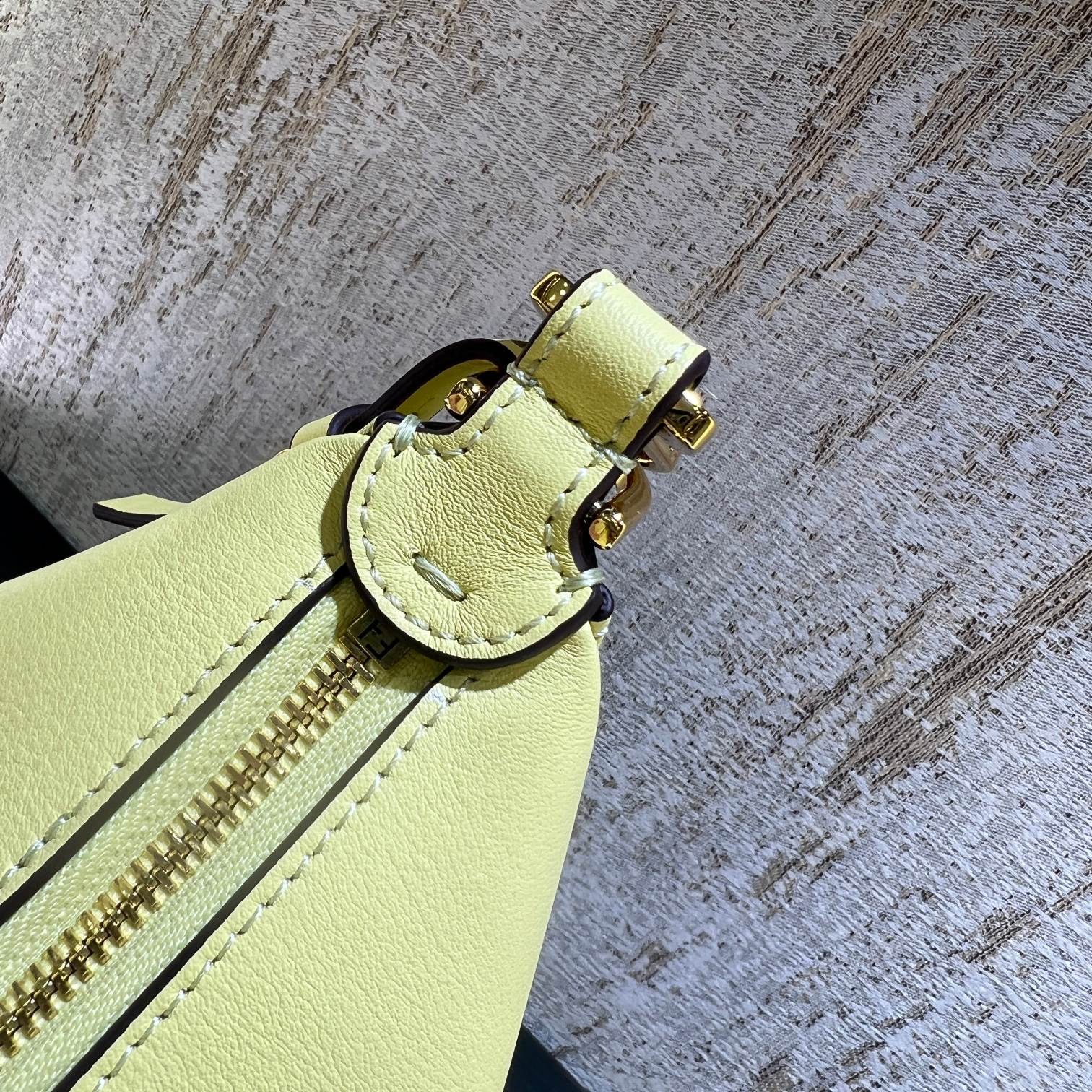 Bagsaaa F**digraphy Mini yellow leather mini bag - 20x7.5x13cm