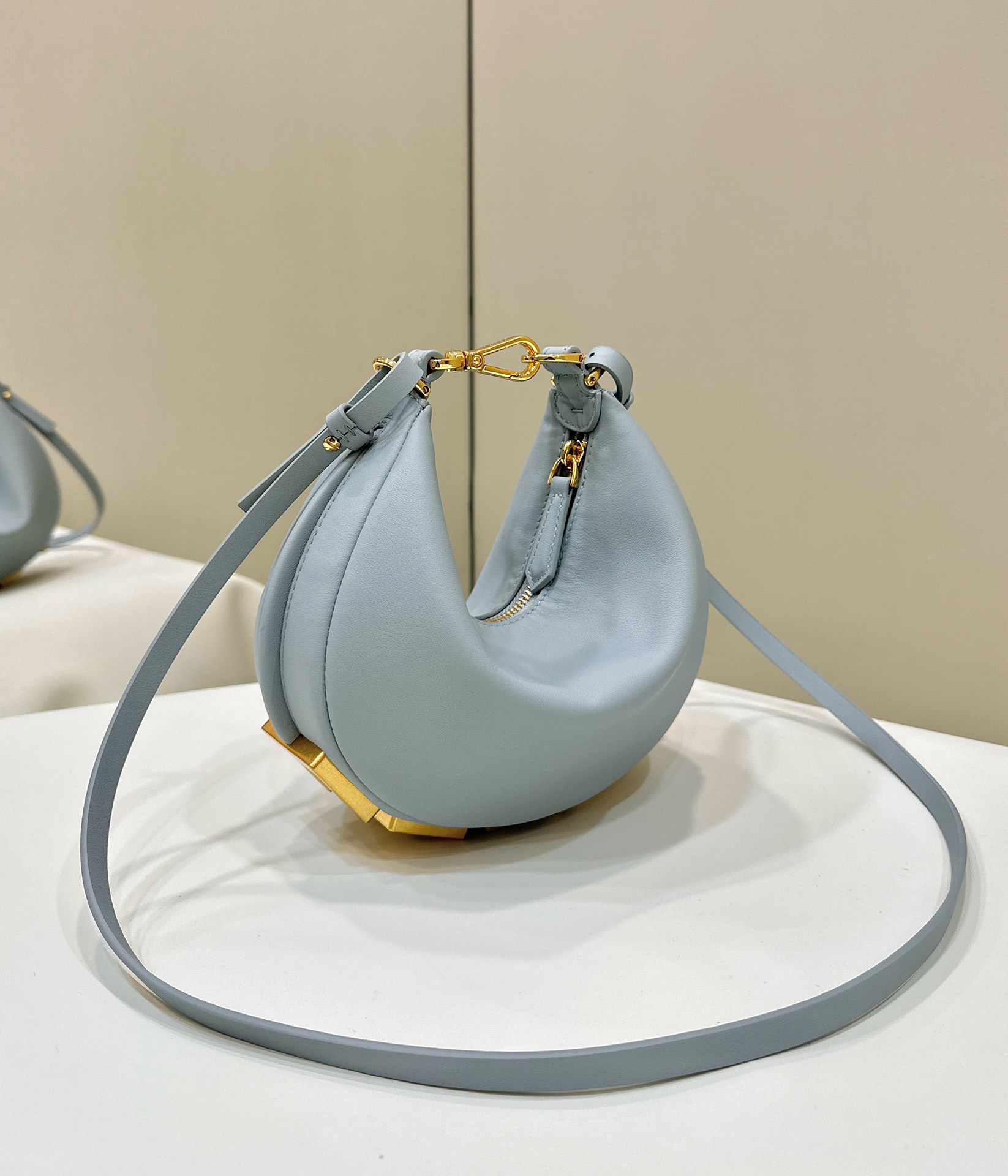 Bagsaaa F**digraphy Mini light blue leather mini bag - 20x7.5x13cm