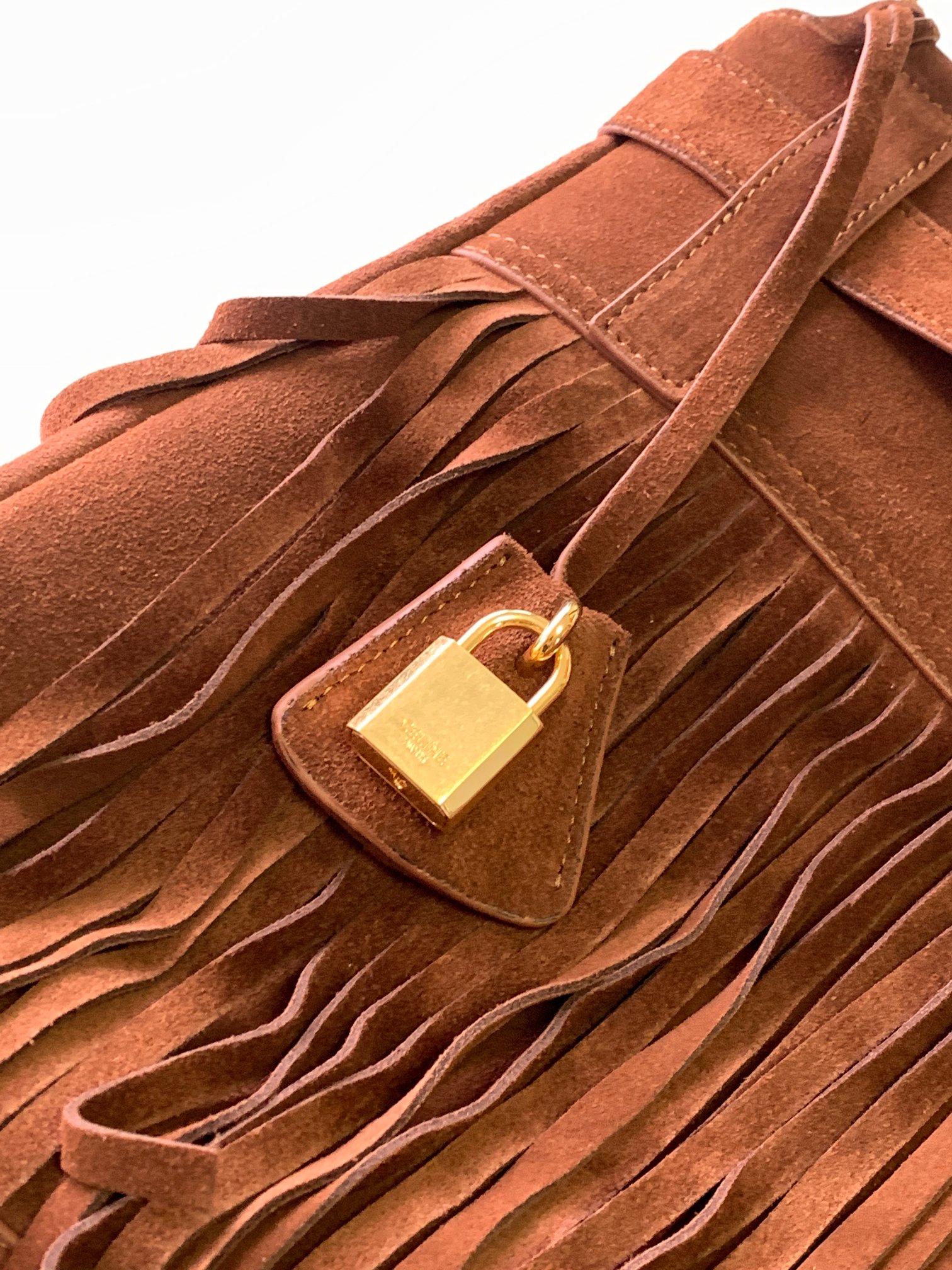 Bagsaaa Ce1i*e Medium Annabel Bag With Fringes In Suede Brown - 36.5 X 28.5 X 10cm