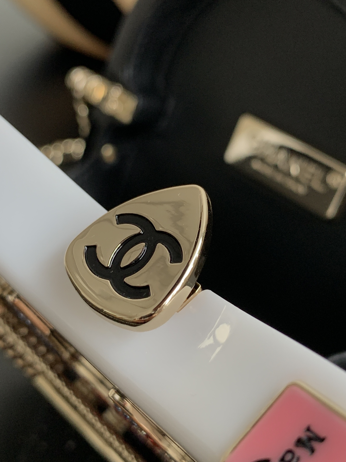 Bagsaaa Ch**el Guitar Minaudiere AS4955 - 10 × 28 × 3.5 cm