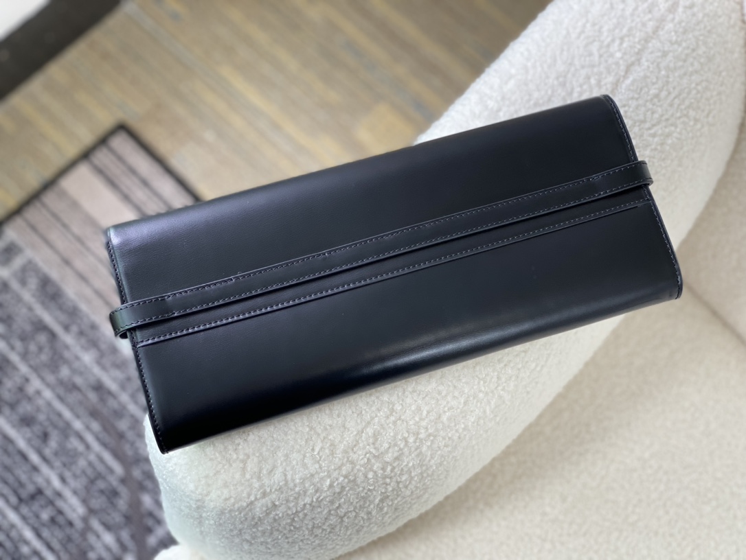 Bagsaaa Y51 Manhattan Clutch Black - 31x14x3cm