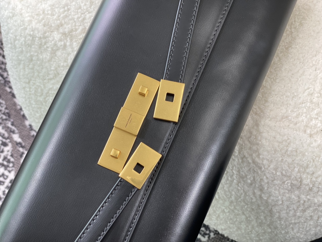 Bagsaaa Y51 Manhattan Clutch Black - 31x14x3cm