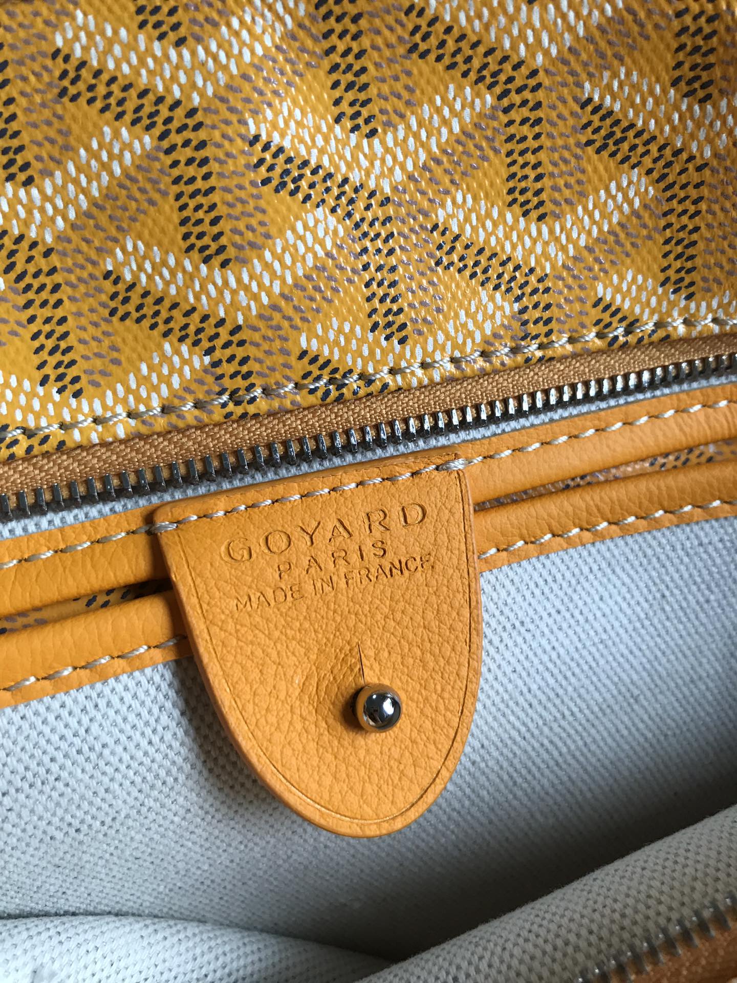 Bagsaaa G09ard Artois PM Bag Yellow - 25 x 14 x 30 cm