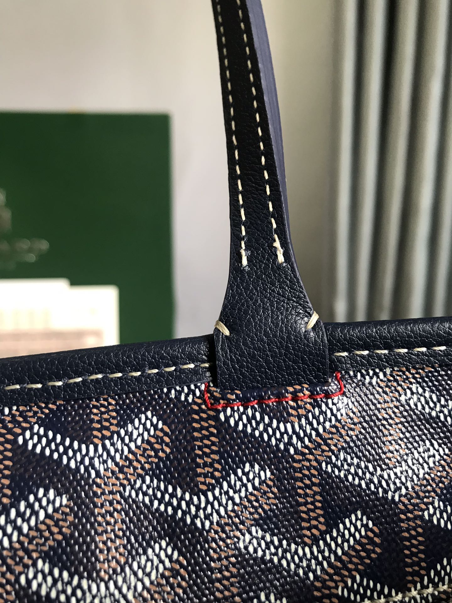 Bagsaaa G09ard Artois PM Bag Dark Blue - 25 x 14 x 30 cm