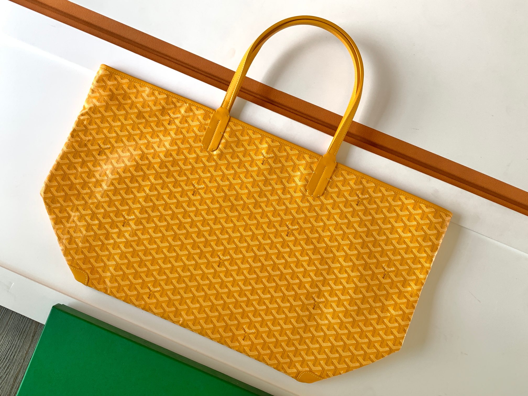 Bagsaaa G09ard Artois GM Bag Yellow - 68 x 24 x 37 cm