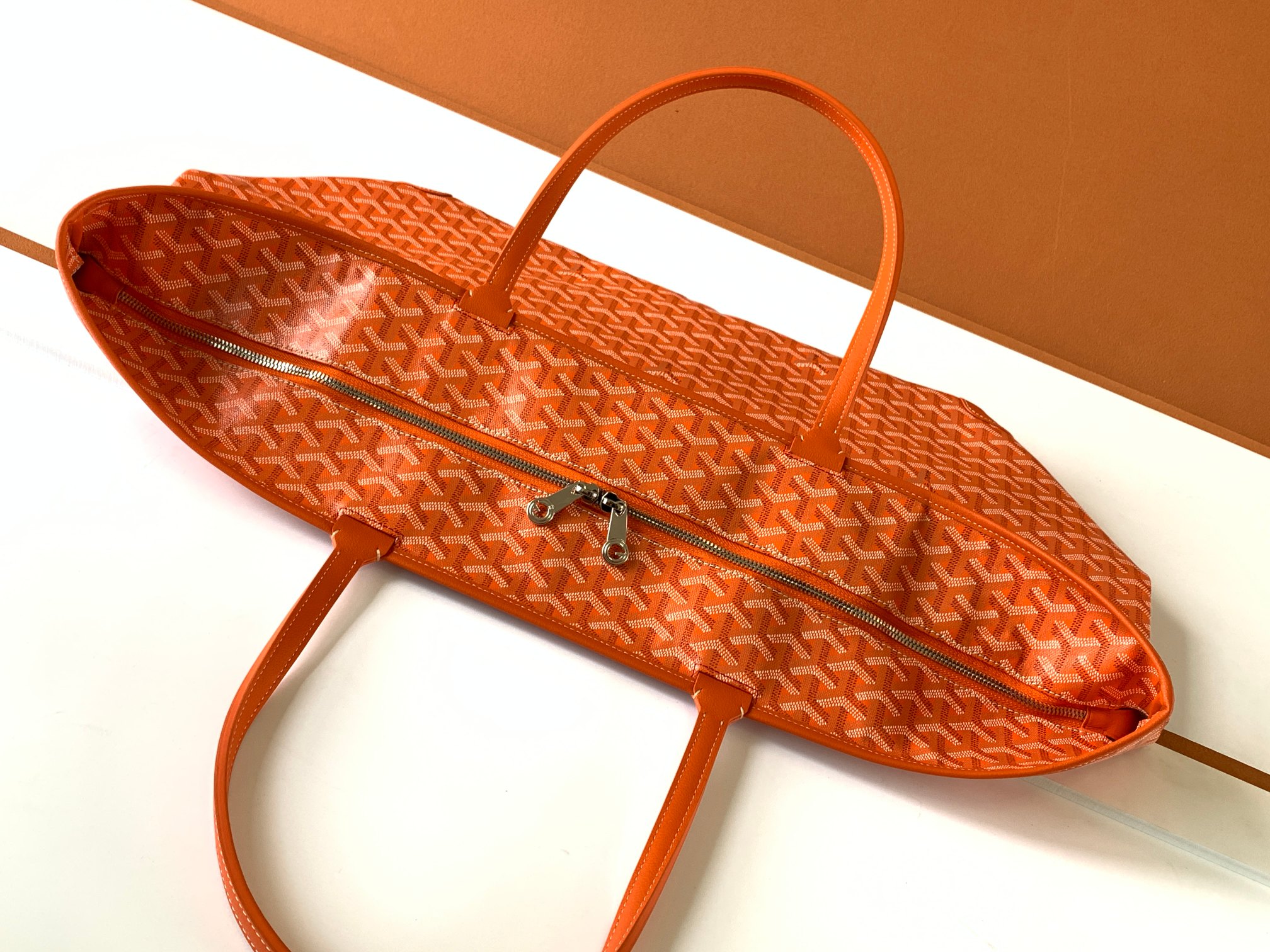 Bagsaaa G09ard Artois GM Bag Orange - 68 x 24 x 37 cm