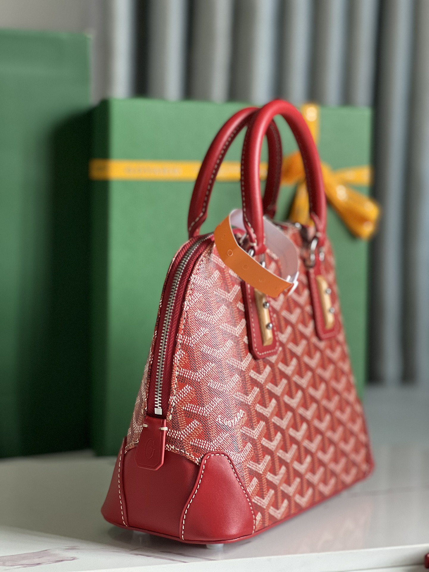 Bagsaaa G09ard Vendôme Mini Bag Red - 23 x 10.5 x 18.5 cm