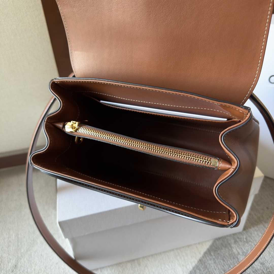 Bagsaaa Ce1i*e Small 16 Bag in Natural Calfskin Brown - 23 x 18 x 10 CM