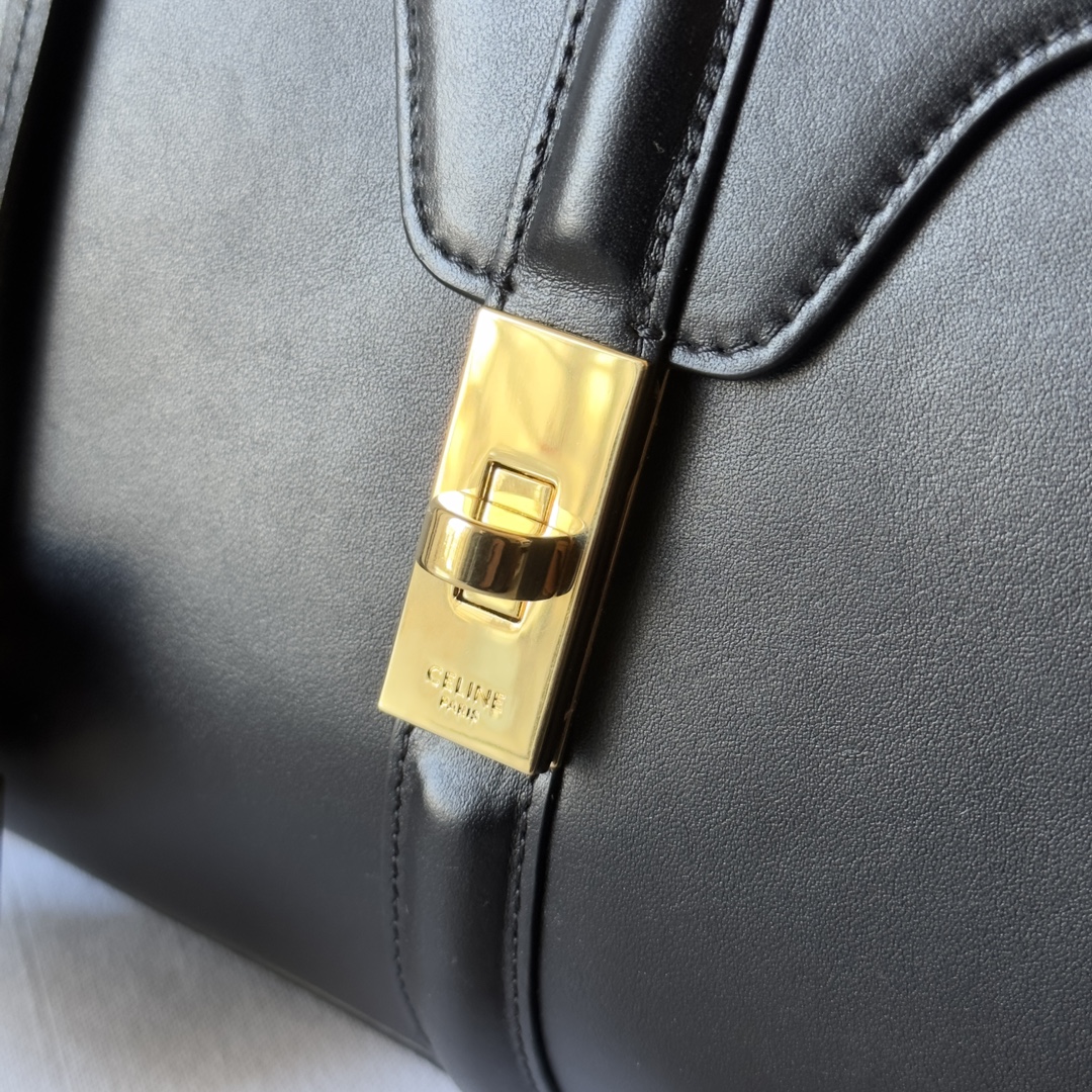 Bagsaaa Ce1i*e Small 16 Bag in Natural Calfskin Black - 23 x 18 x 10 CM