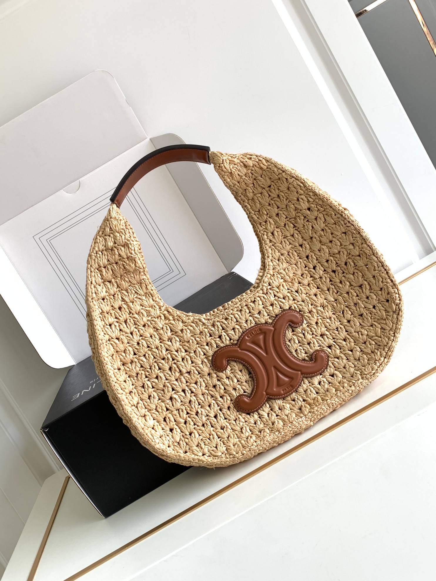 Bagsaaa Ce1i*e Classic Panier Hobo Bag in Raffia and Calfskin Brown - 33 x 16 x 4 CM