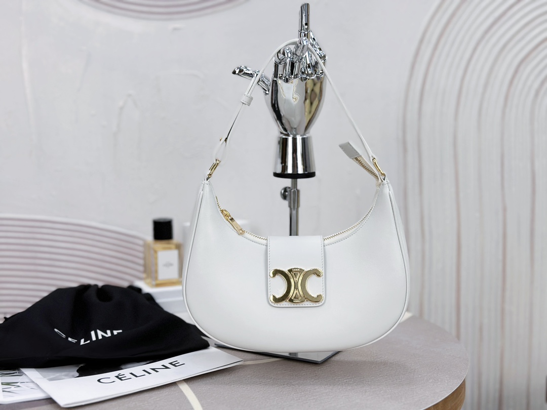 Bagsaaa Ce1i*e Medium Ava Triomphe Bag In Smooth Calfskin Off White - 24.5 x 17 x 9 CM